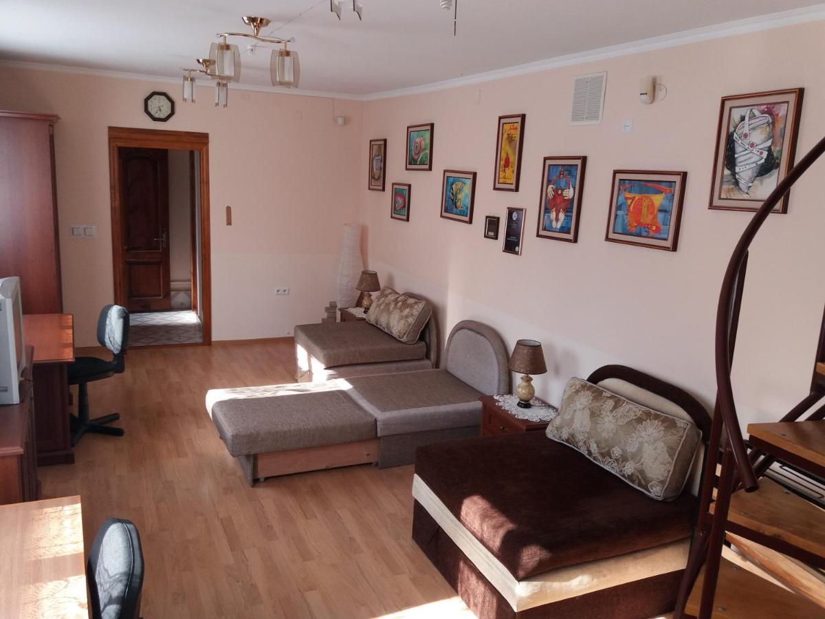 ArtTrakt Otel Lviv Dış mekan fotoğraf